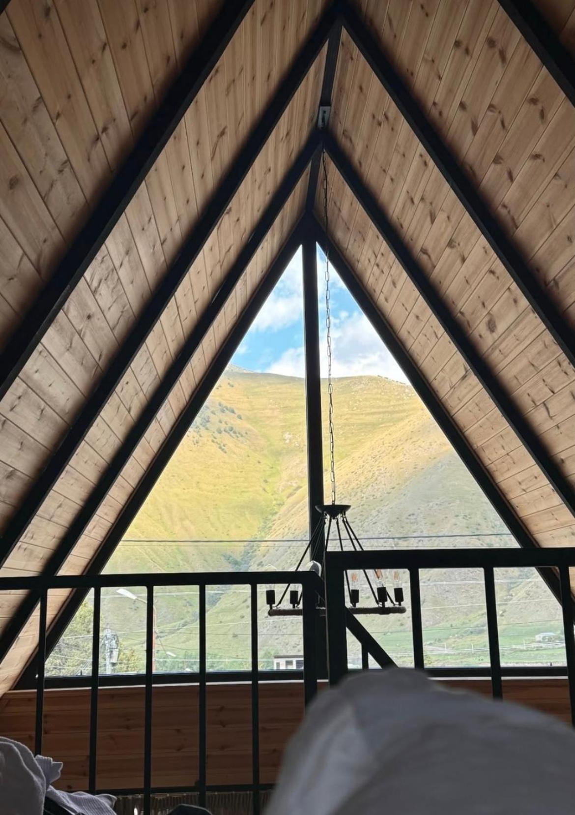 Edelweiss Cottage Kazbegi Exteriör bild
